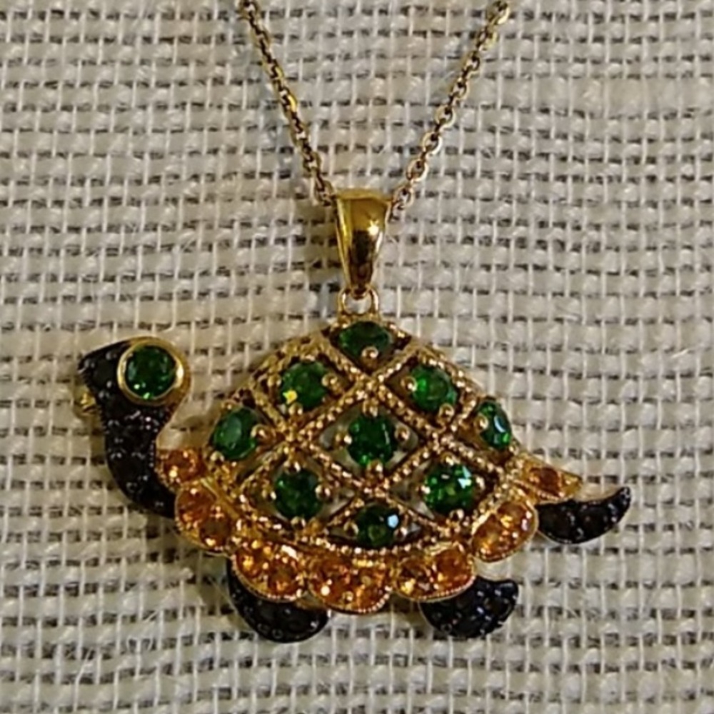 SS Gold Embraced Turtle Pendant